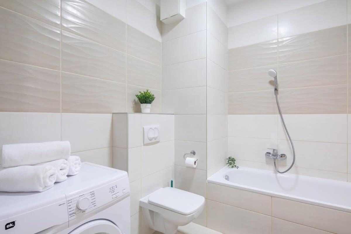 Central - New - Cozy Stay Budapest Eksteriør billede